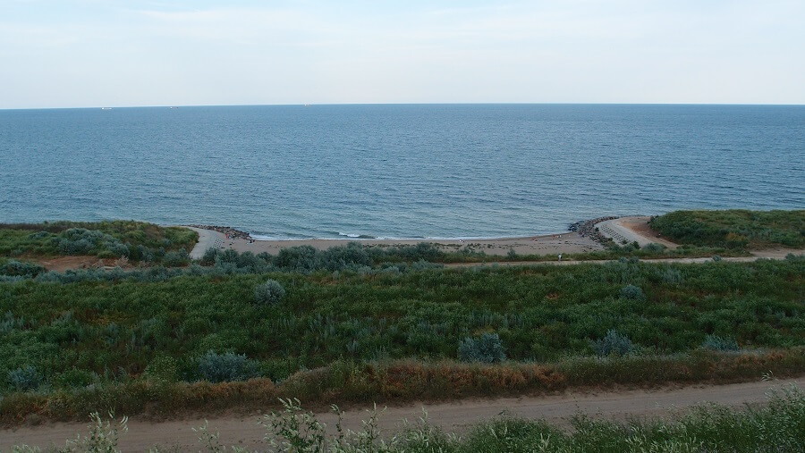 Черноморск_пляж_со_стороны_маяка